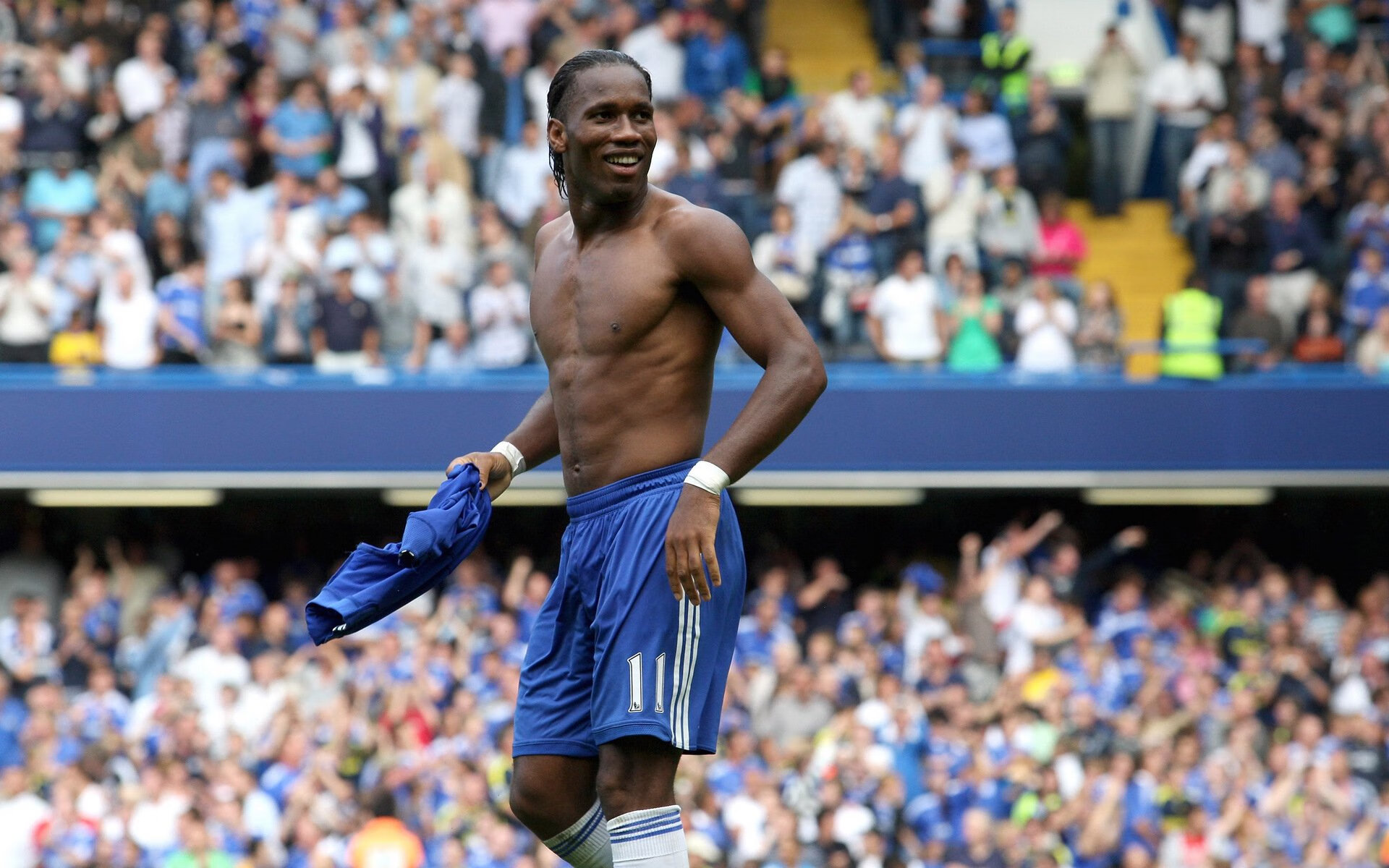 -_全景水上运动节：水上飞行、冲浪轮番上演_，水上冲浪介绍