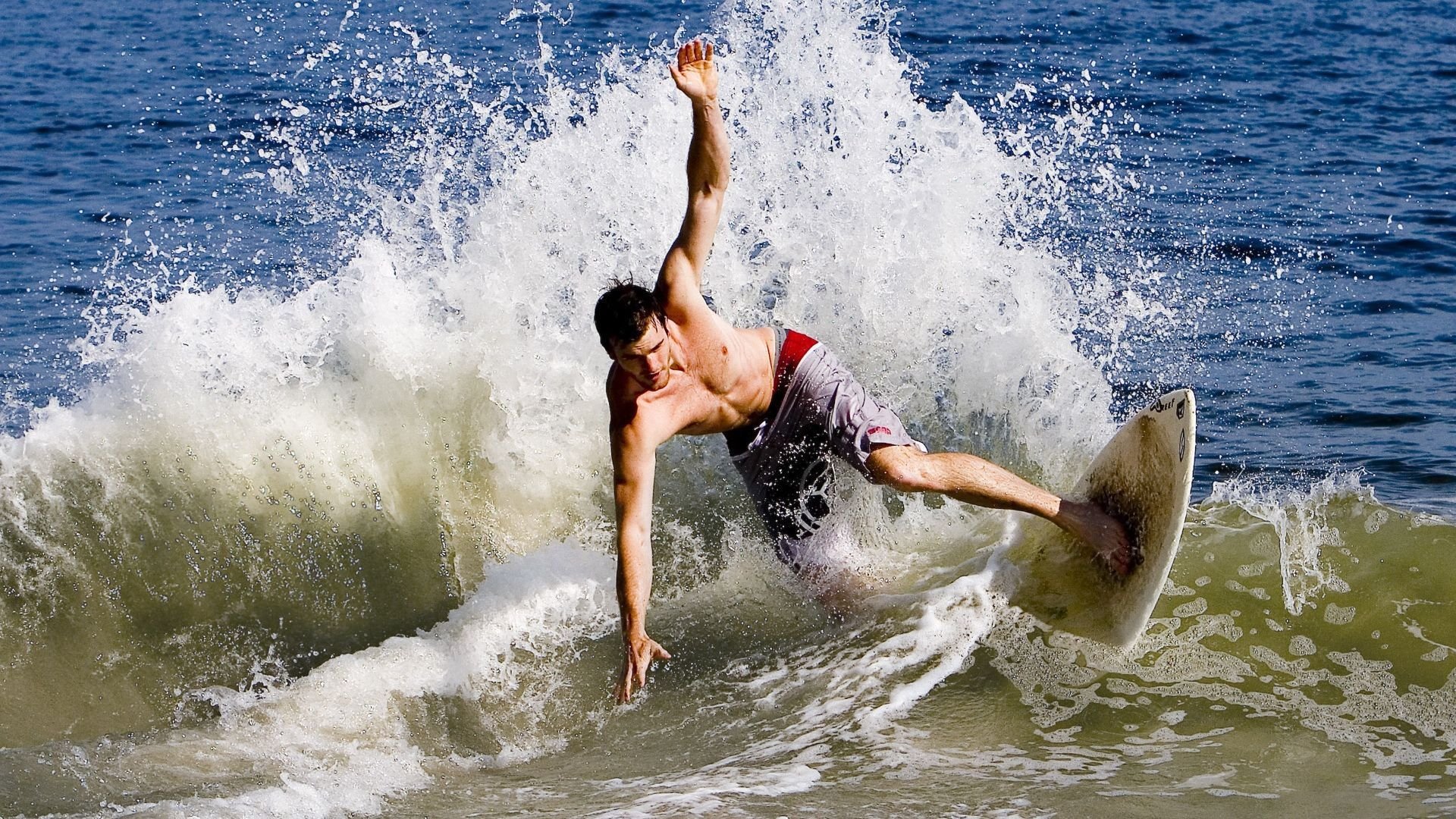 体操盛会：完美展示力与美，体操赛事欣赏